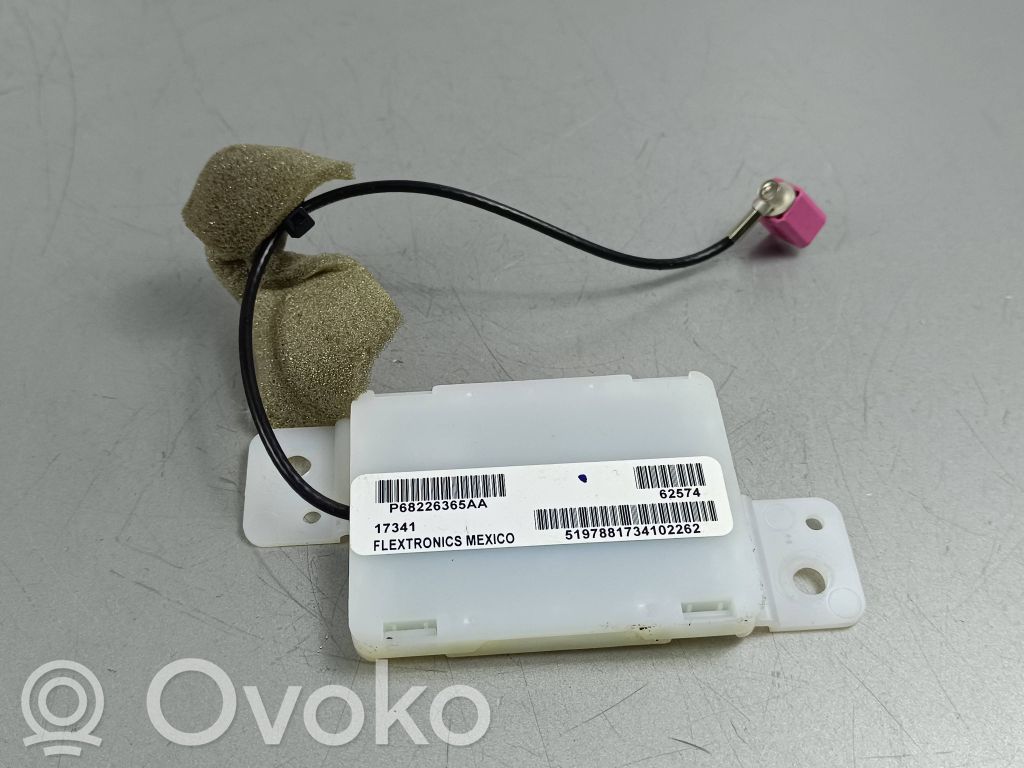 Maserati Levante Antena wewnętrzna 