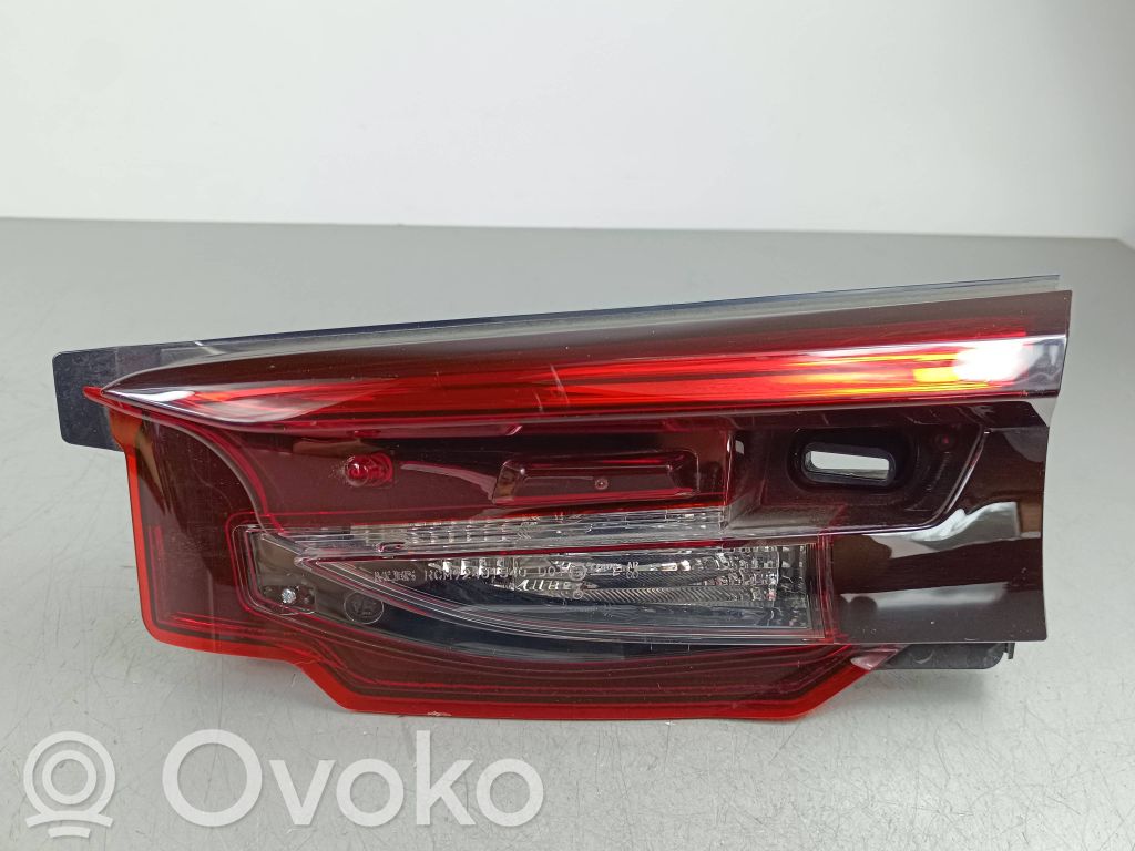 Tailgate rear/tail lights