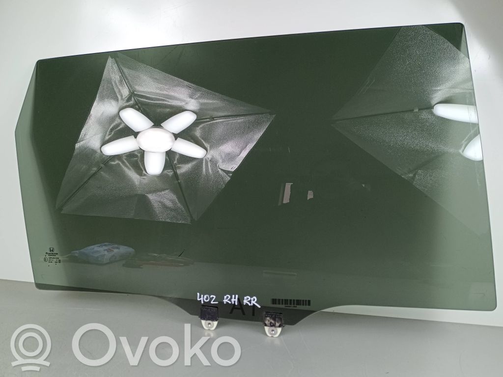 Honda CR-V Rear door window glass 