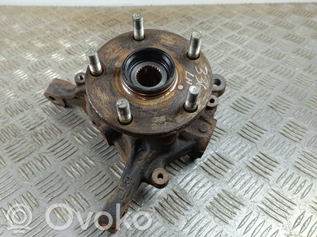 Front wheel hub