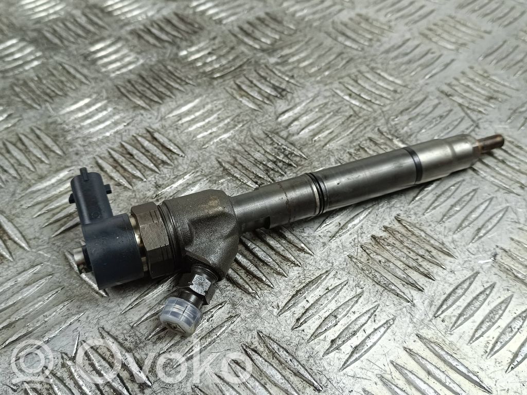 Fuel injector