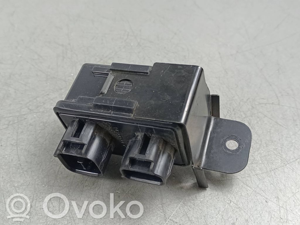 Autres unités de commande / modules   86121FJ002,481658