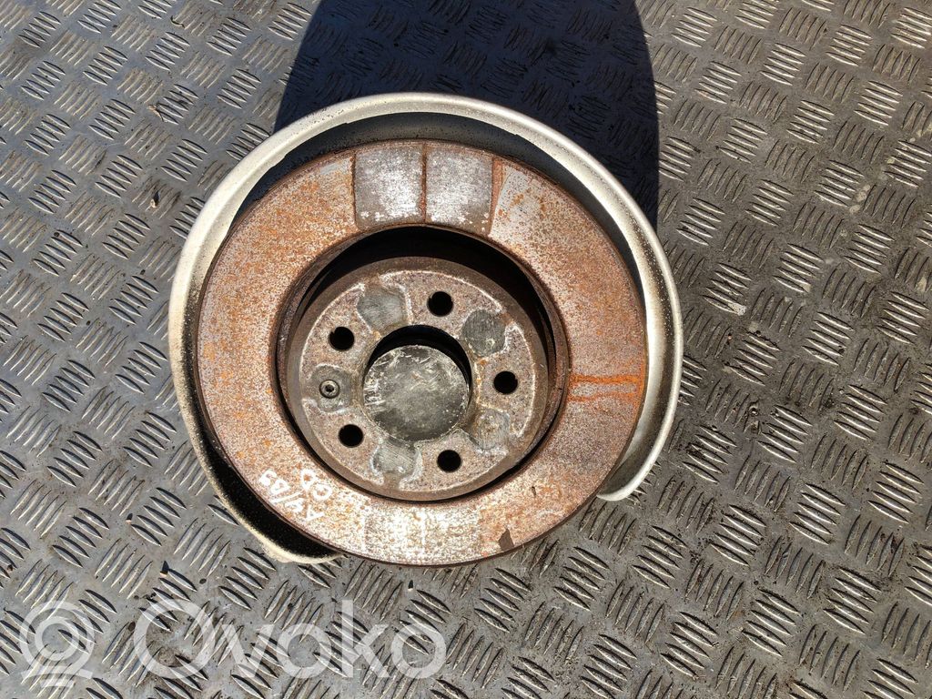 Audi A4 S4 B9 Cubo de rueda trasera 