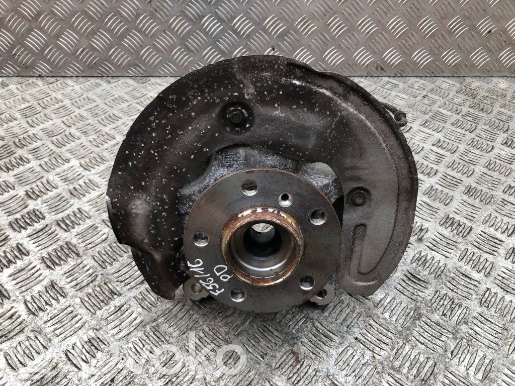 Mini One - Cooper F56 F55 Priekinė stebulė 