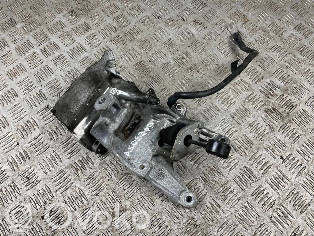 Audi A5 Engine mounting bracket 