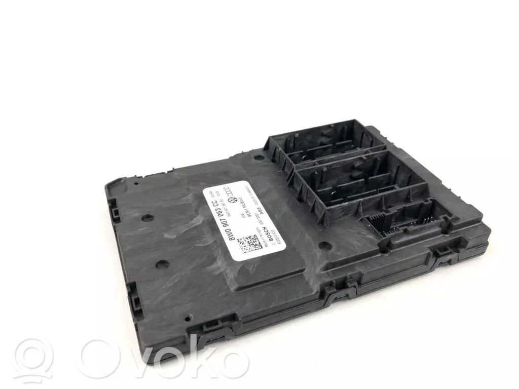 Audi A4 S4 B9 Comfort/convenience module 