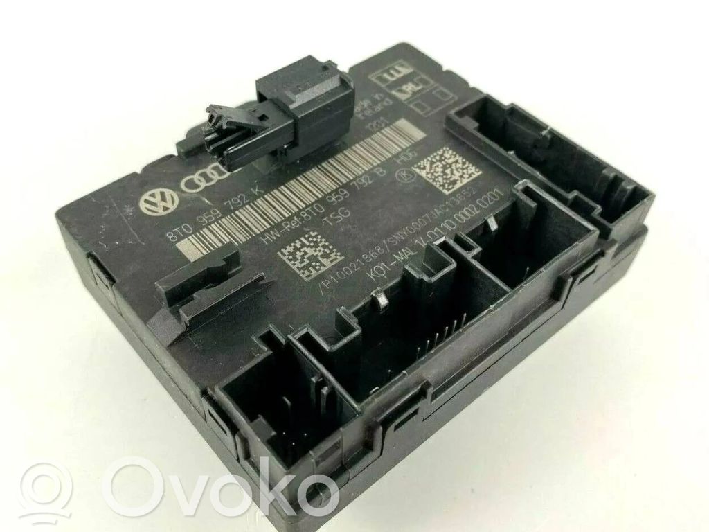Audi A5 8T 8F Door control unit/module 