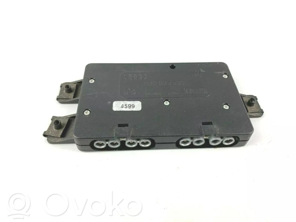 Audi A6 S6 C5 4B Antenos stiprintuvas 