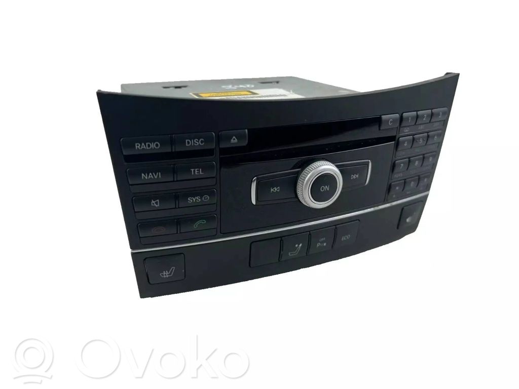 Mercedes-Benz E W212 Unitate principală radio/CD/DVD/GPS 