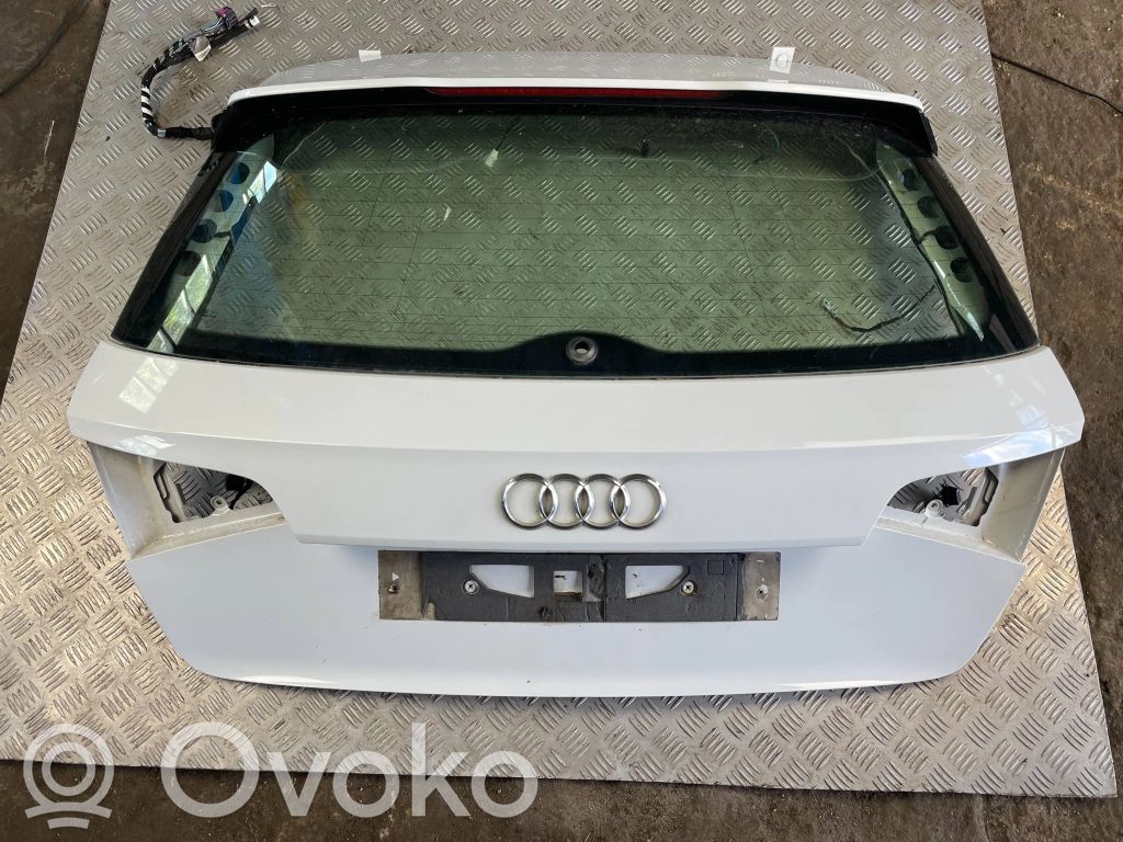 Tailgate/trunk/boot lid
