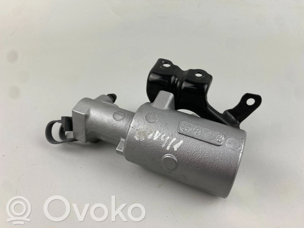 Toyota RAV 4 (XA50) Master brake cylinder 