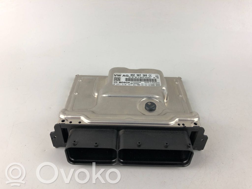 Volkswagen Golf VIII Engine control unit/module 