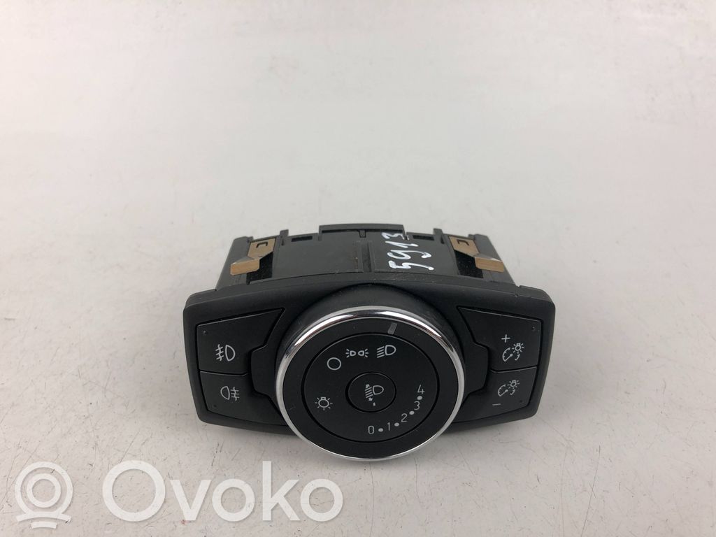 Ford Focus Light switch 