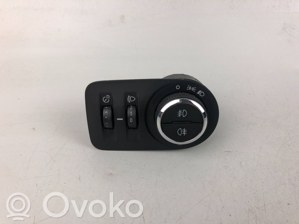 Opel Corsa E Light switch 