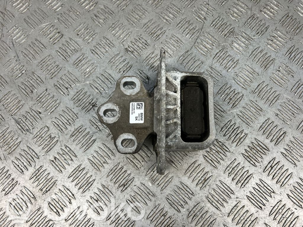 Mini One - Cooper F56 F55 Engine mount bracket 
