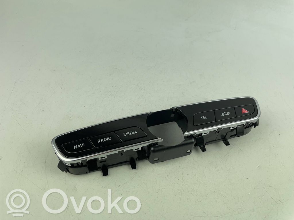 Mercedes-Benz E W213 A set of switches 