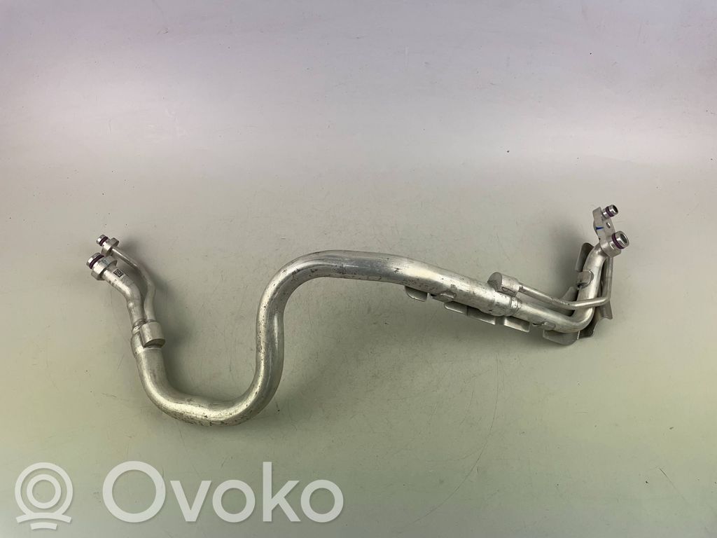 Audi A3 8Y Ilmastointilaitteen putki (A/C) 