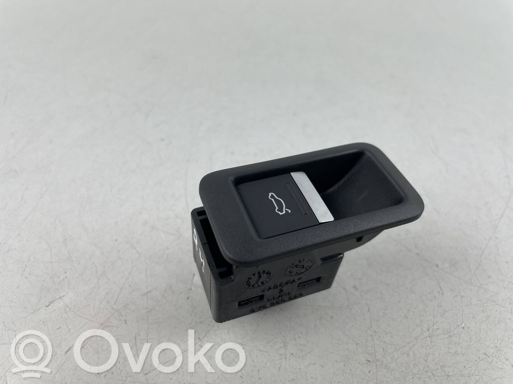 Audi Q4 e-tron Tailgate opening switch 