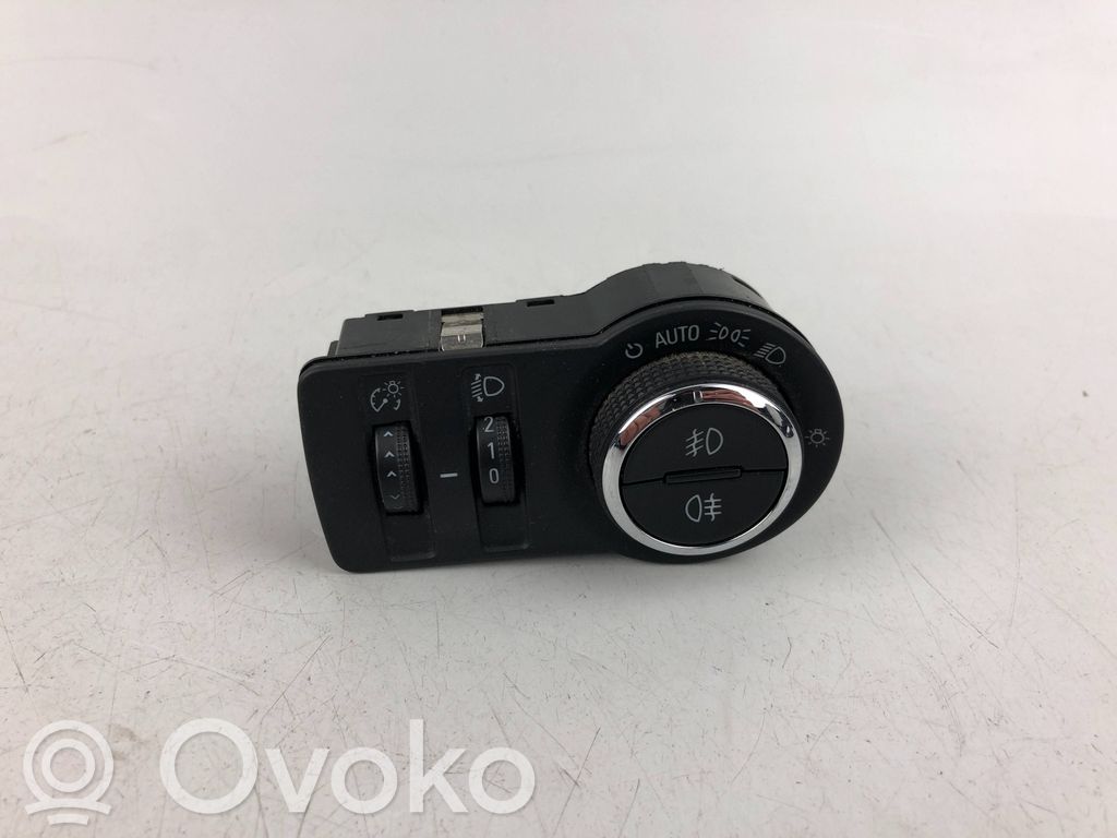 Opel Insignia A Interruptor de luz 