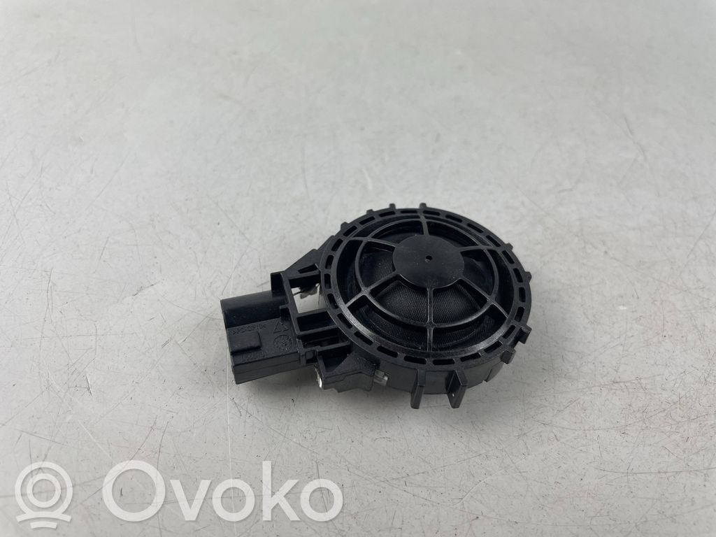 Audi e-tron Paneelikaiutin 
