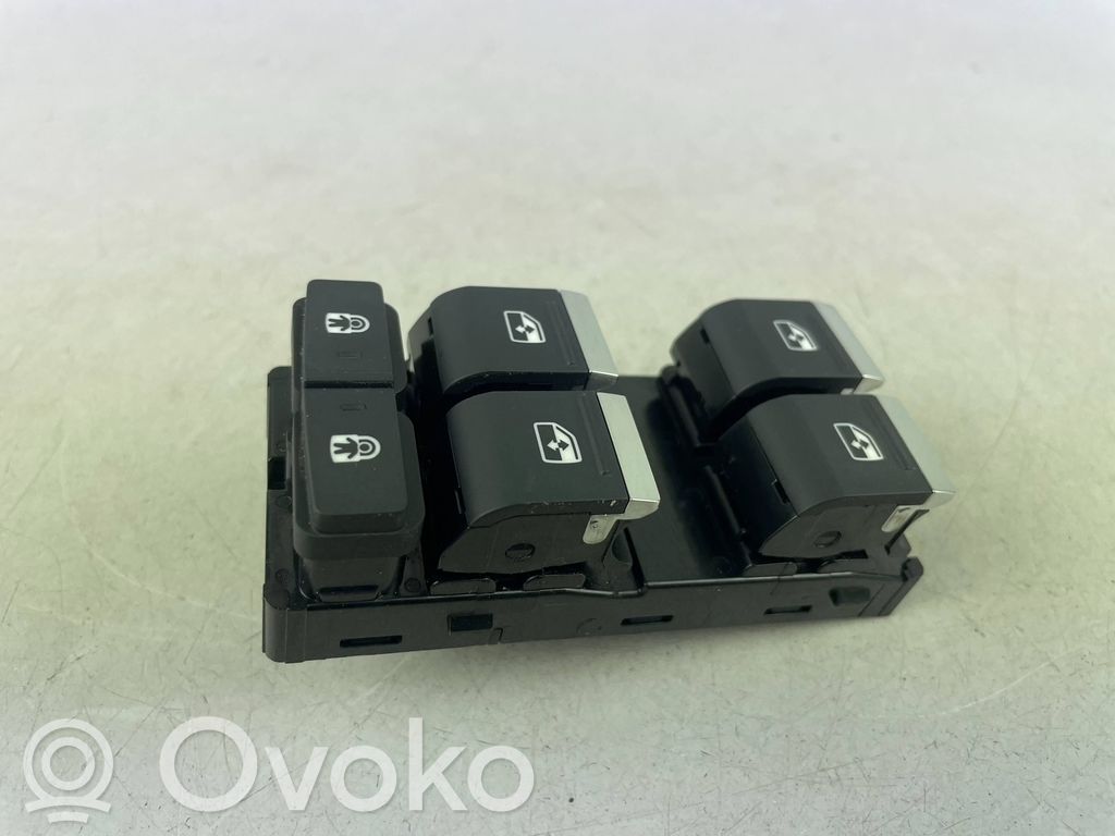 Audi Q4 e-tron Electric window control switch 