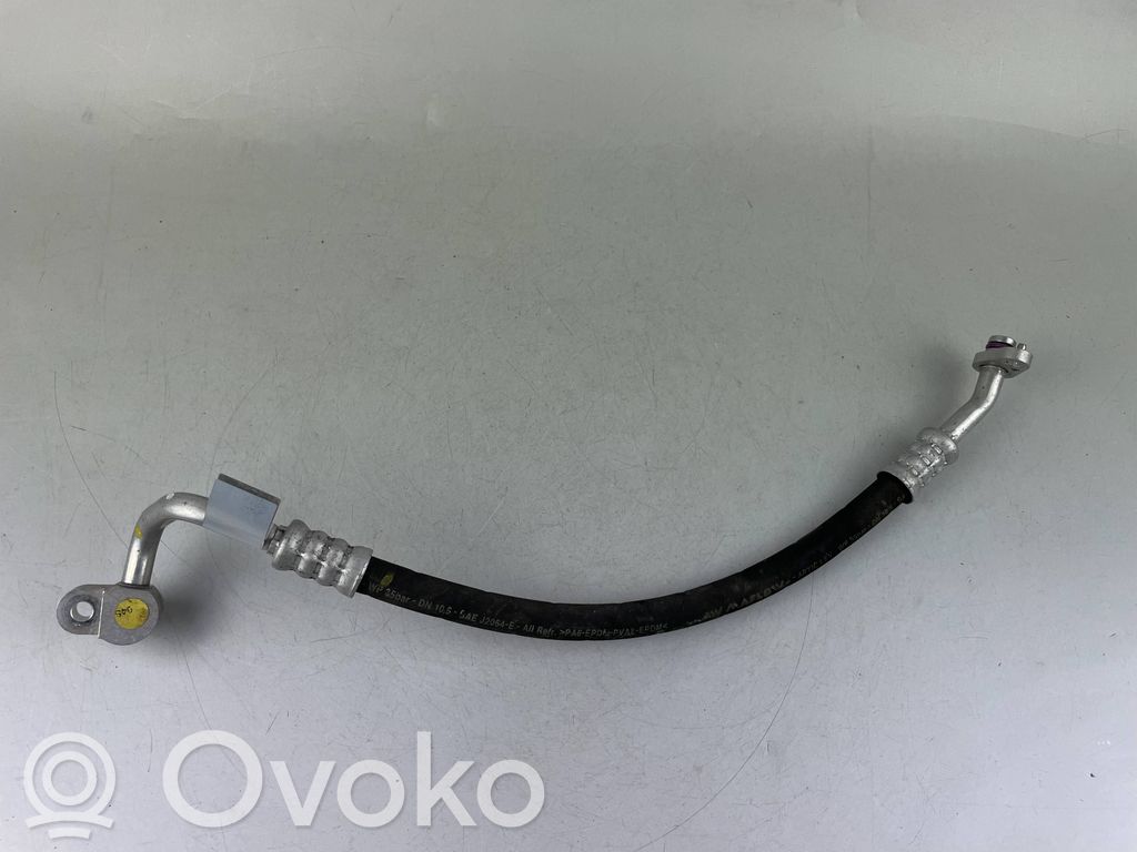 Audi Q4 e-tron Ilmastointilaitteen putki (A/C) 