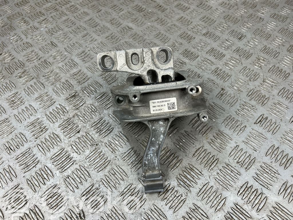 Volkswagen Golf VIII Engine mount bracket 