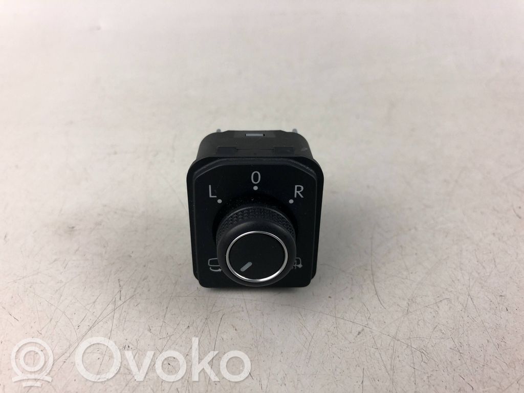 Volkswagen Tiguan Interruptor del espejo lateral 