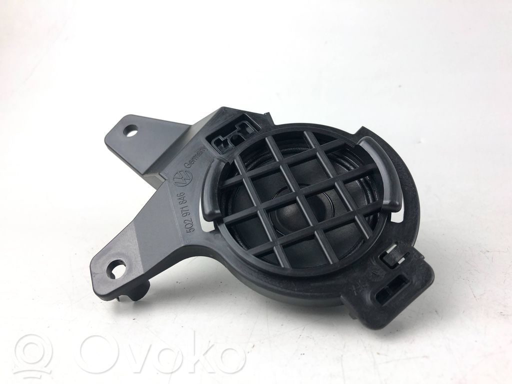 Volkswagen Tiguan Panel speaker 