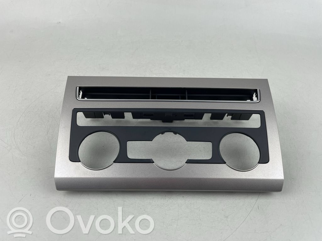 Seat Ateca Dashboard glove box trim 