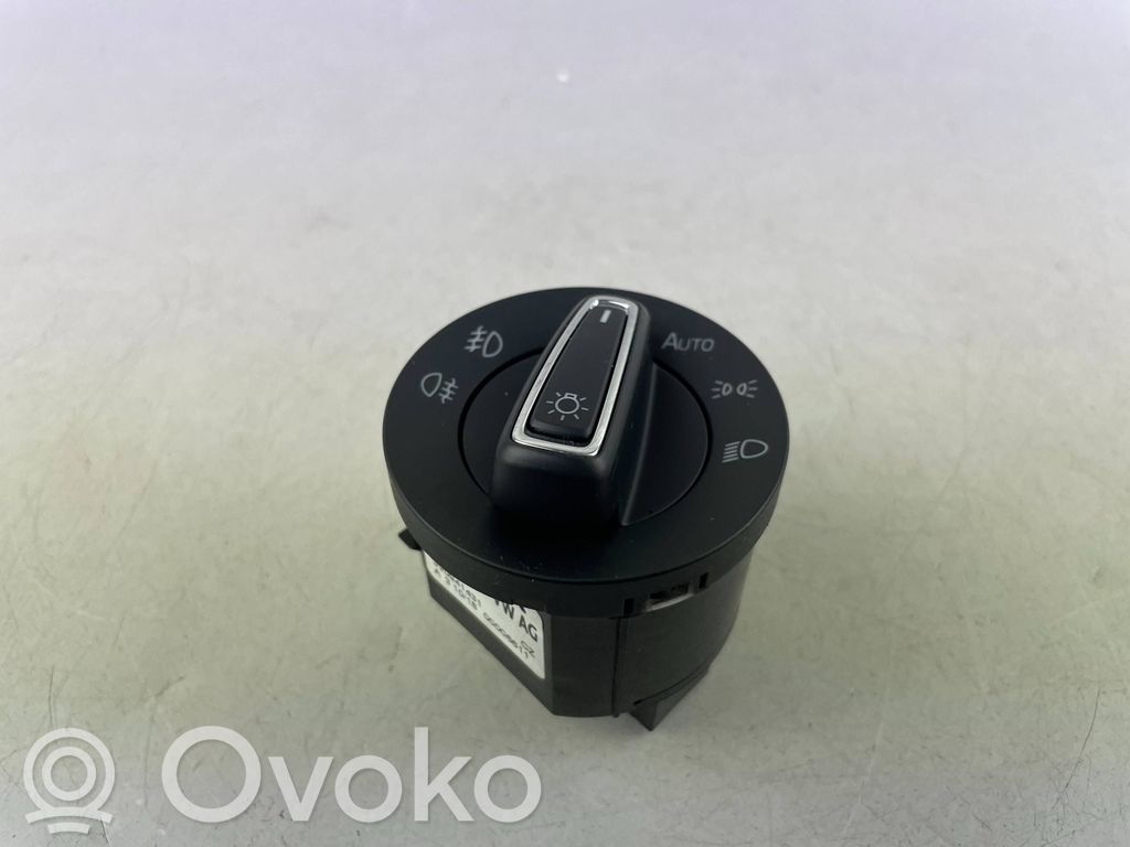 Skoda Superb B8 (3V) Light switch 