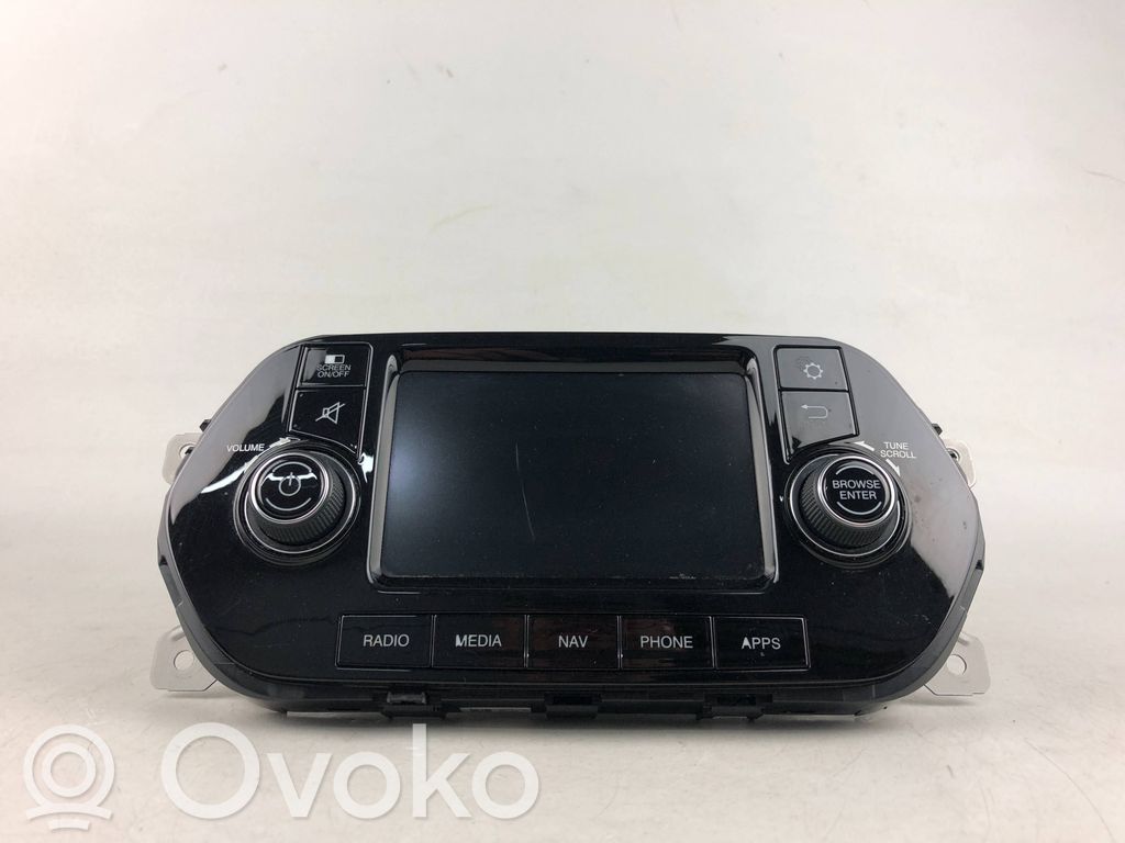Panel / Radioodtwarzacz CD/DVD/GPS   07356615210