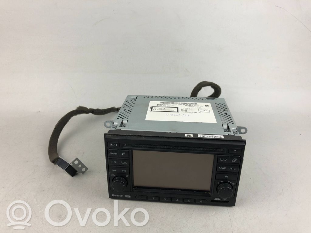 Nissan Qashqai Panel / Radioodtwarzacz CD/DVD/GPS 