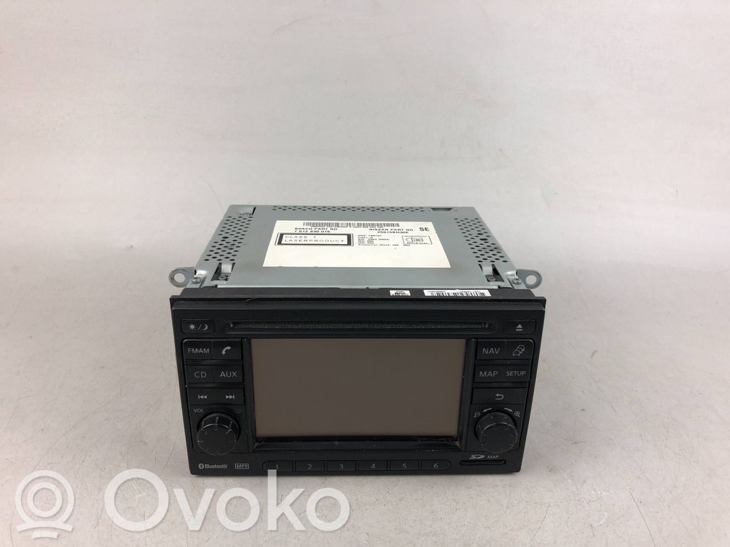 Nissan Qashqai Panel / Radioodtwarzacz CD/DVD/GPS 