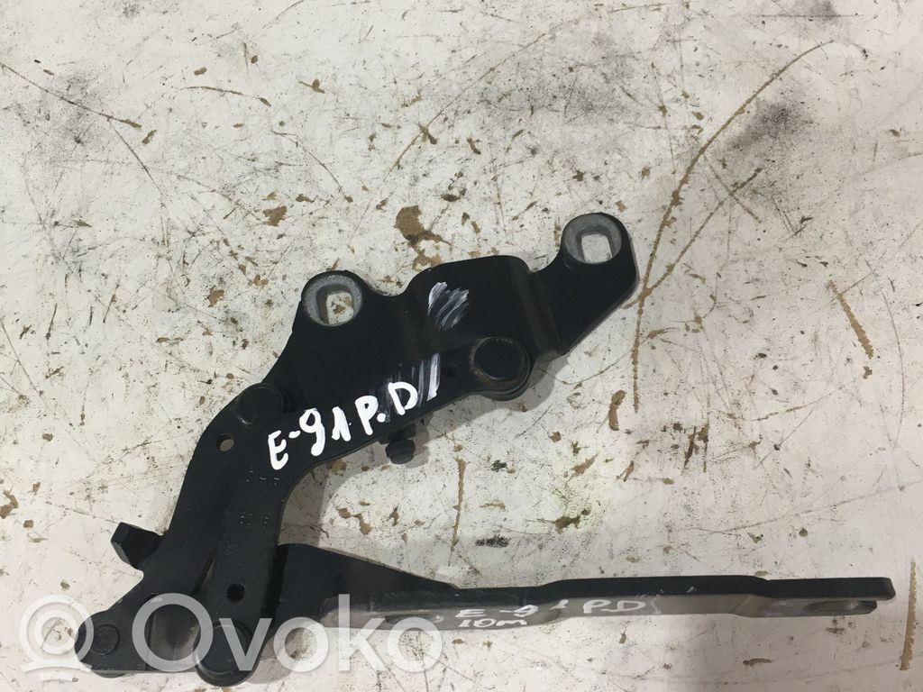 Engine bonnet/hood hinges   7115264