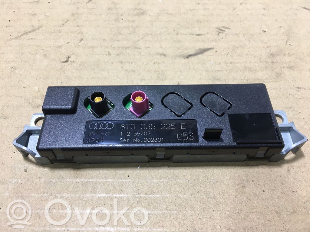 Audi A5 8T 8F Antenos stiprintuvas 