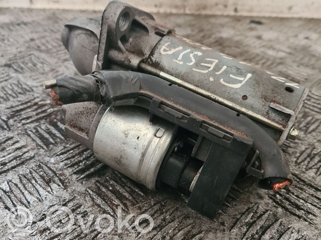 Motor de arranque   8V211000BE