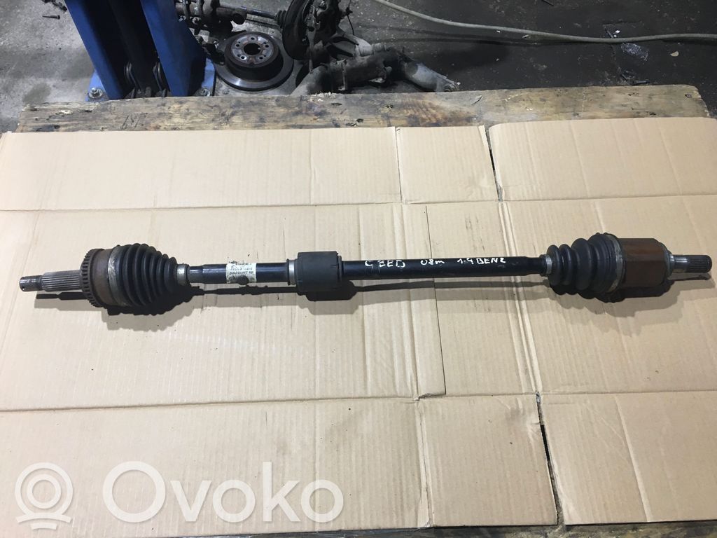 KIA Ceed Priekinis pusašis 