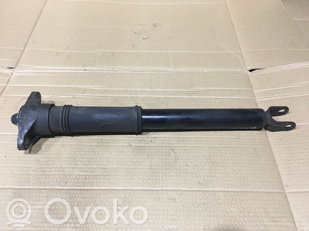 KIA Ceed Takaiskunvaimennin 