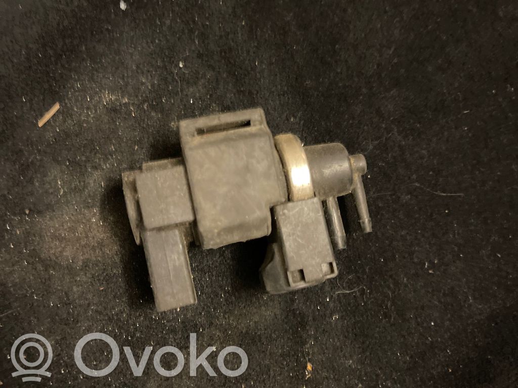 Audi A6 S6 C6 4F Zawór podciśnienia / Elektrozawór turbiny 