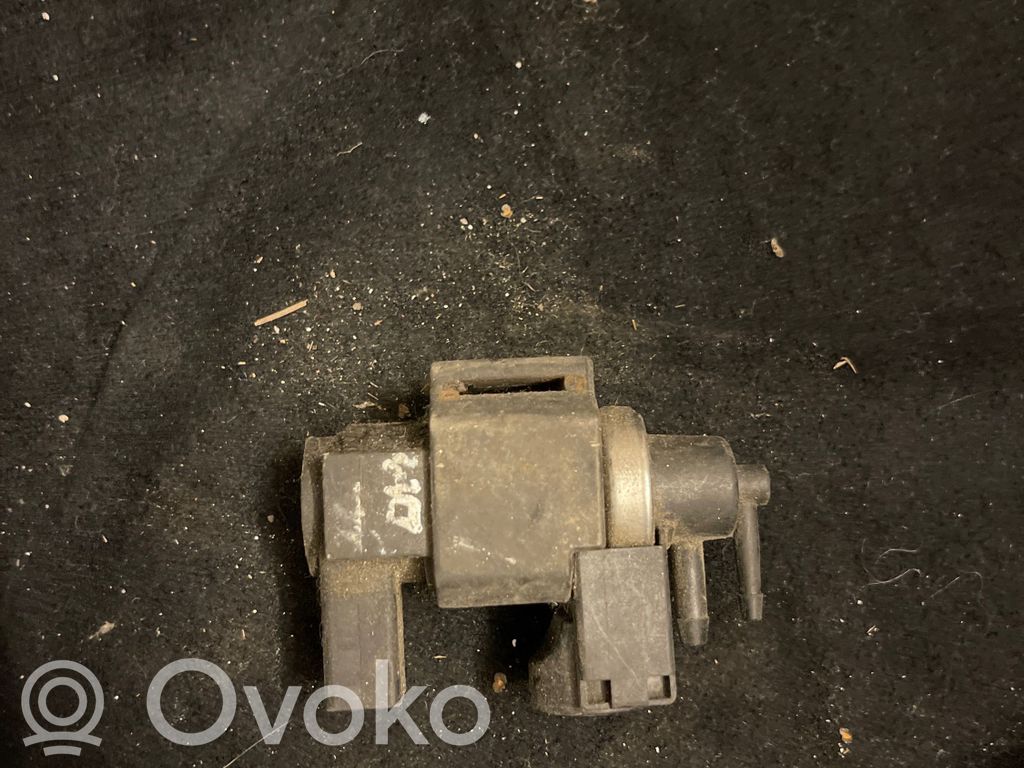 Audi A6 S6 C6 4F Zawór podciśnienia / Elektrozawór turbiny 
