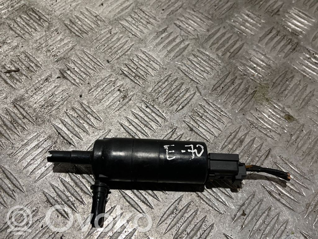 BMW X5 E70 Headlight washer pump 