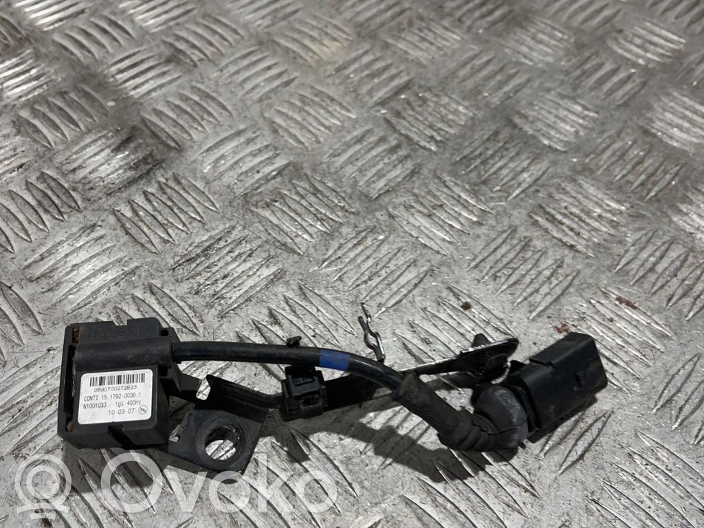 Audi A8 S8 D3 4E Acceleration sensor 