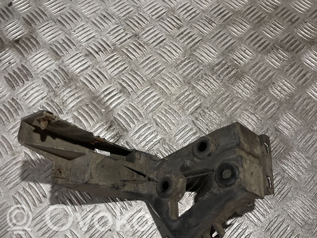 Audi A8 S8 D3 4E Rear bumper mounting bracket 