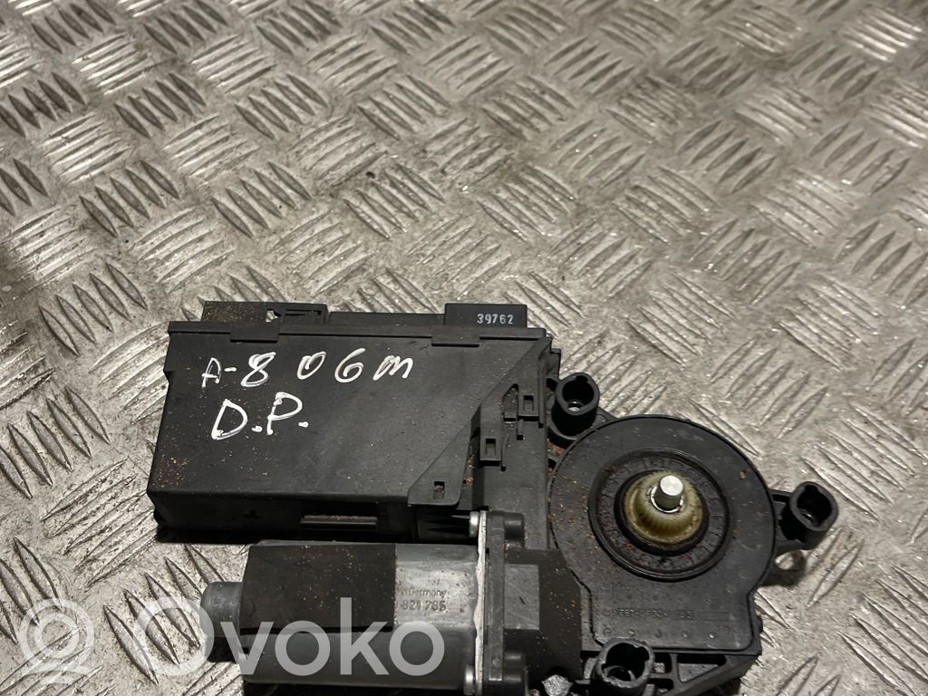 Audi A8 S8 D3 4E Front door window regulator motor 