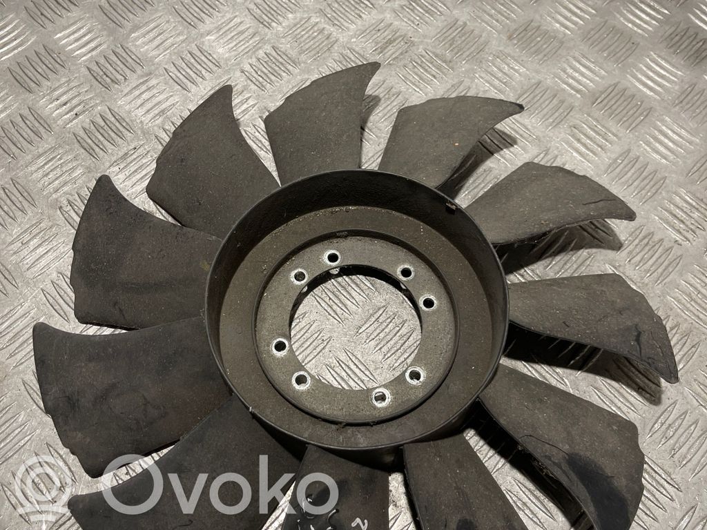 Iveco Daily 30.8 - 9 Impulsor de ventilador 