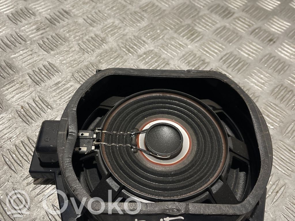 BMW X5 F15 Subwoofer 