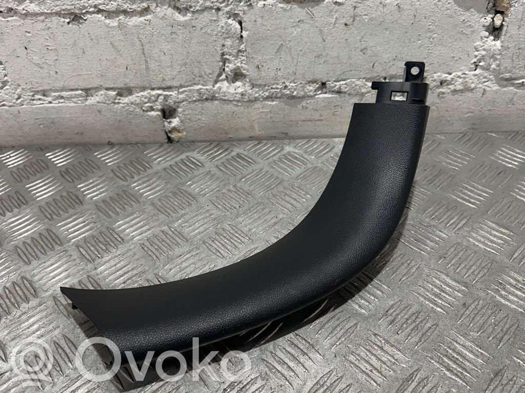 KIA Sorento Tailgate trim 
