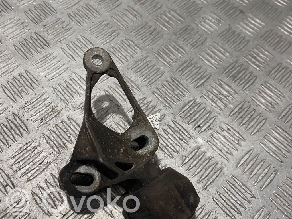 Audi A4 S4 B8 8K Engine mount bracket 