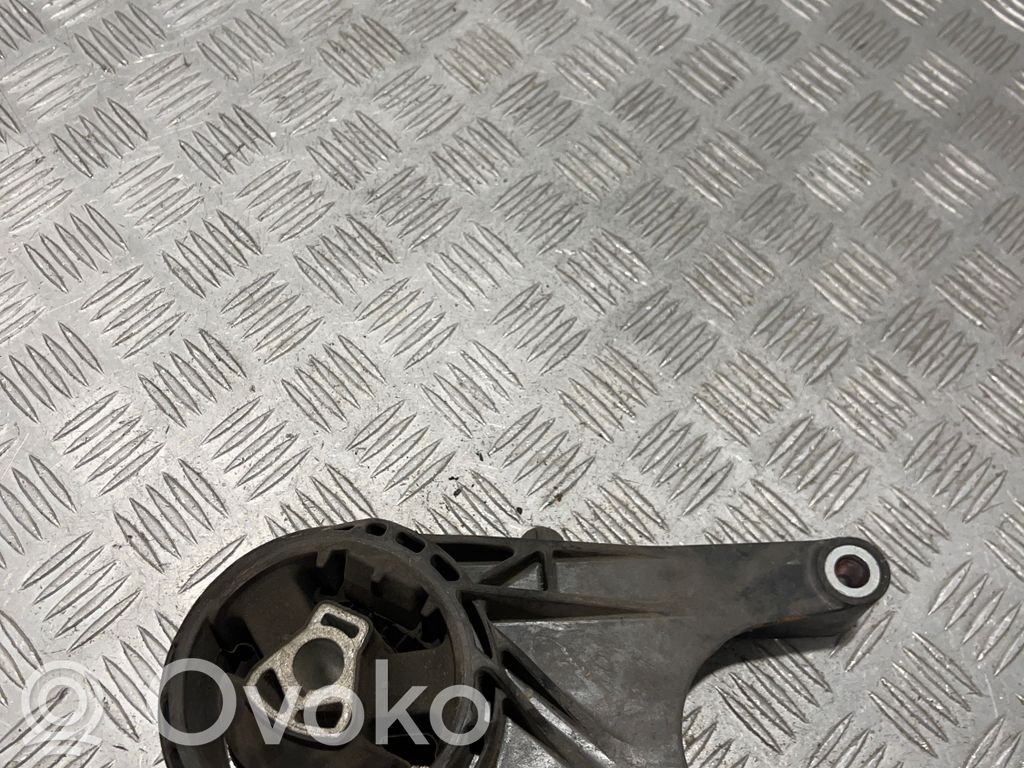Engine mount bracket   13227762,013227764